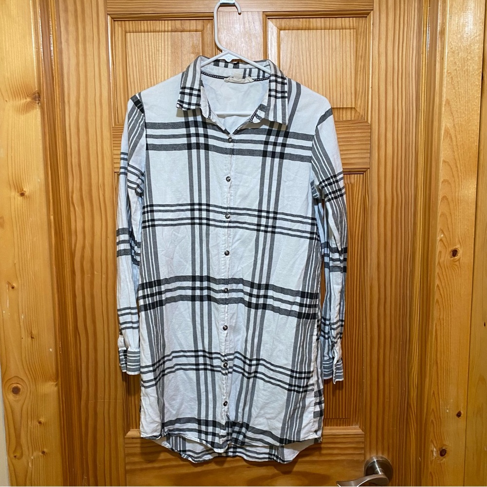 Love Stitch Soft Plaid Boyfriend Button Down Shirt Size Medium